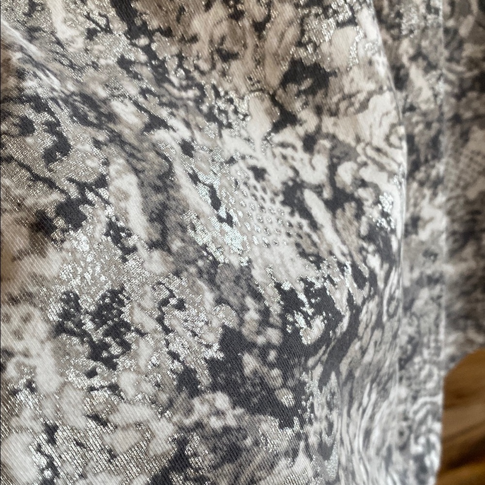 Ruby Rd. Gray and White Patterned Top - Picture 8 of 13